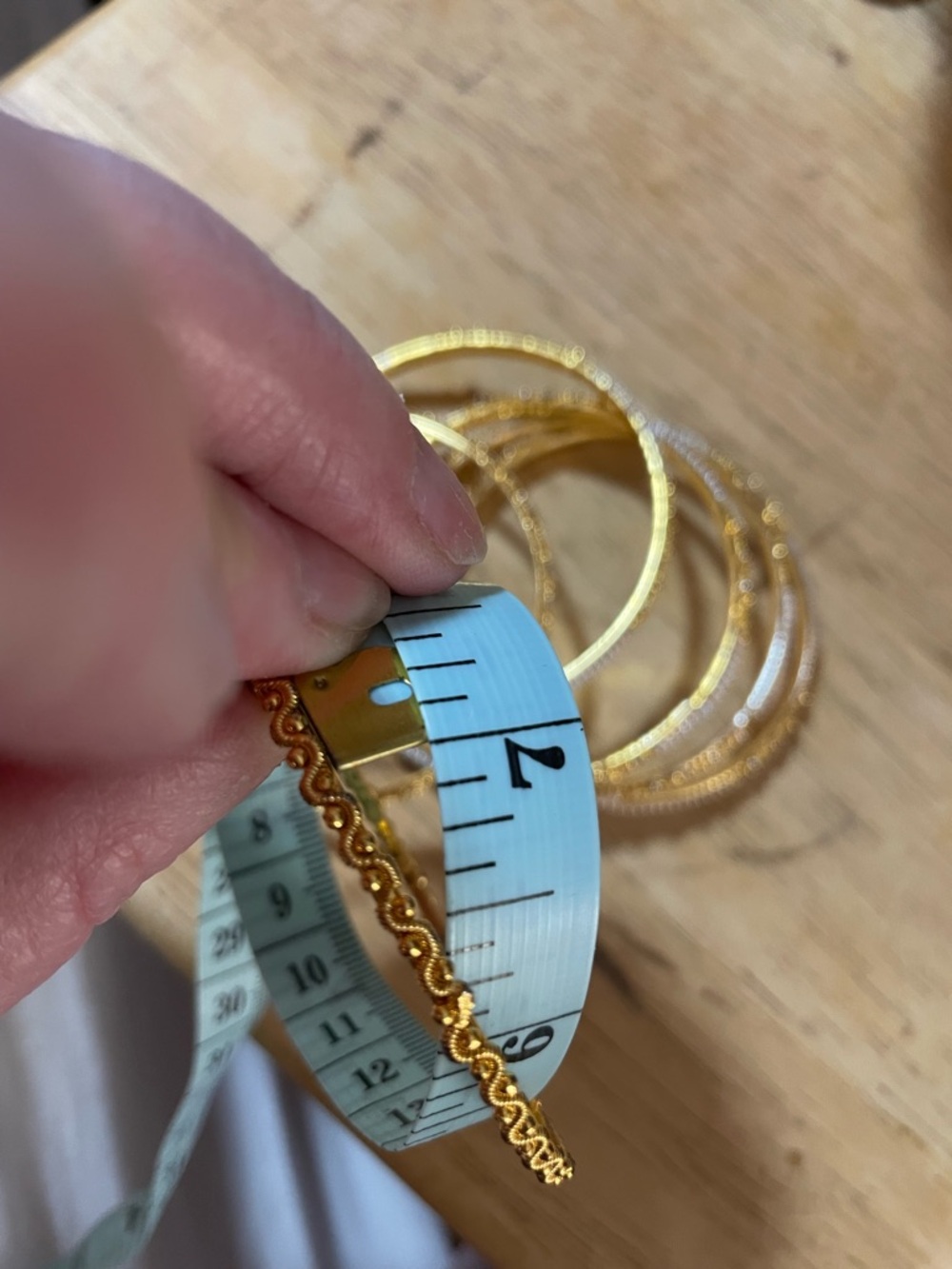 Bangle bracelet set of 6 gold tone white seed beads 7 inches approximately small - Picture 16 of 16